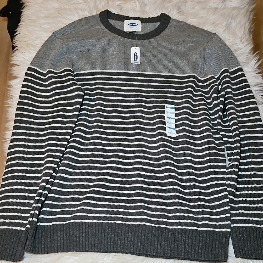 Old Navy Gray & White Striped Sweater – Size XL (Men’s)